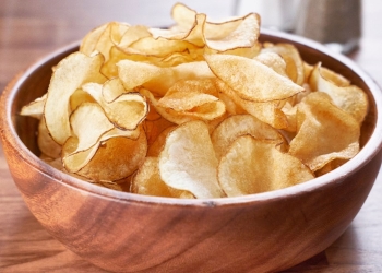 taking potato chips and other junk foods can create kidney problems