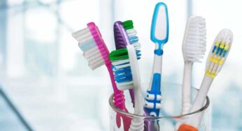 Toothbrush : మ‌నం రోజూ వాడే టూత్ బ్ర‌ష్‌ను ఎన్ని నెల‌ల‌కు ఒక‌సారి మార్చాలో తెలుసా ?