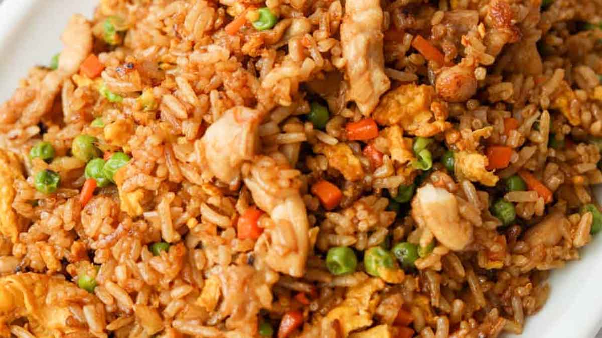 Chicken Fried Rice : రెస్టారెంట్‌ల‌లో ల‌భించే విధంగా.. చికెన్ ఫ్రైడ్