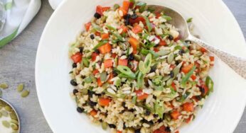 Brown Rice Salad : బ్రౌన్ రైస్‌తో ఎంతో రుచిక‌ర‌మైన స‌లాడ్ త‌యారీ ఇలా.. ఎంతో ఆరోగ్య‌క‌రం కూడా..!