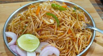 Veg Noodles : ఫాస్ట్ ఫుడ్ సెంట‌ర్ల‌లో ల‌భించే వెజ్ నూడుల్స్‌ను ఇంట్లోనే ఇలా సుల‌భంగా చేయ‌వ‌చ్చు..!