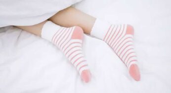 Wearing Socks At Night : రాత్రి పూట కాళ్ల‌కు సాక్సుల‌ను ధ‌రించి నిద్రించండి.. ఎన్నో ప్ర‌యోజ‌నాల‌ను పొంద‌వ‌చ్చు..!