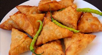 Crispy Corn Samosa : సాయంత్రం స‌మ‌యంలో ఇలా క్రిస్పీగా కార్న్ స‌మోసా చేసి తినండి.. ఎంతో రుచిగా ఉంటాయి..!