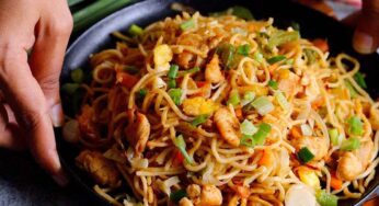 Street Style Chicken Noodles : రోడ్డు ప‌క్క‌న ఫాస్ట్ ఫుడ్ సెంట‌ర్ల‌లో ల‌భించే చికెన్ సాఫ్ట్ నూడుల్స్‌.. ఇంట్లోనే ఇలా చేసుకోవచ్చు..!