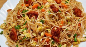 Chicken Noodles : బ‌య‌ట కొనేప‌నిలేకుండా బండిమీద అమ్మే చికెన్ నూడుల్స్‌ను ఇంట్లోనే ఇలా ఈజీగా చేసుకోండి..!