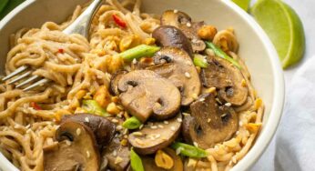 Mushroom Noodles : మ‌ష్రూమ్ నూడుల్స్ ను ఇలా చేస్తే.. ప్లేట్ మొత్తం ఖాళీ చేస్తారు..!