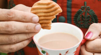 Biscuits Dipped In Tea : రోజూ మీరు తాగే టీ లో బిస్కెట్ల‌ను ముంచి తింటున్నారా.. అయితే జాగ్ర‌త్త‌..!