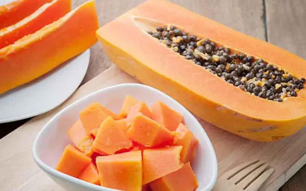 daily one cup of papaya pieces gives wonderful benefits 