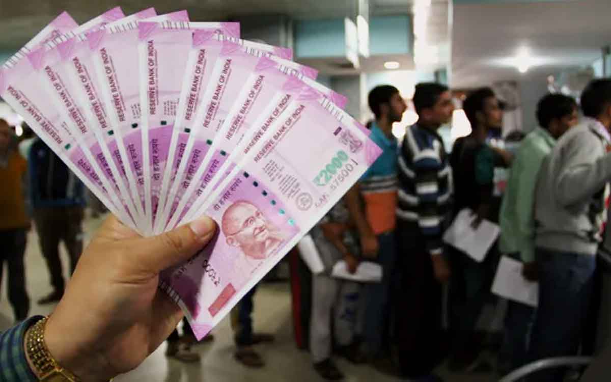 rbi issues important update on rs 2000 notes 