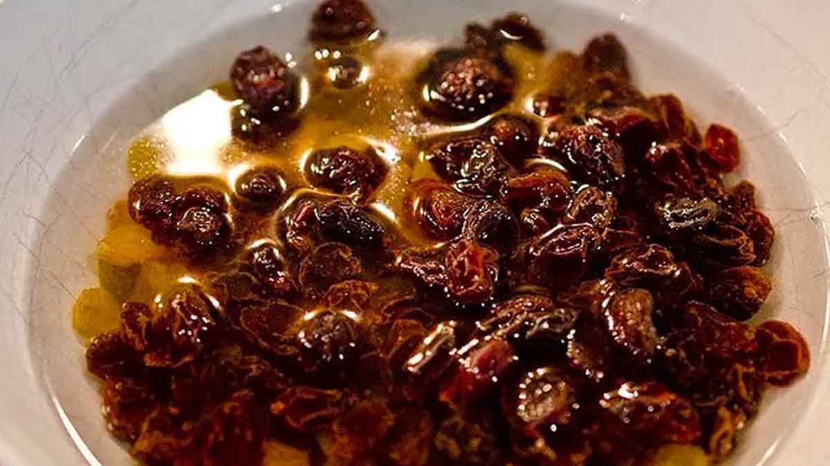 soaked raisins many wonderful health benefits 