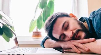 Afternoon Nap In Office : మధ్యాహ్నం తిన్న వెంటనే నిద్ర వచ్చేస్తోందా..? ఇలా చేస్తే అస్సలు నిద్ర రాదు..!