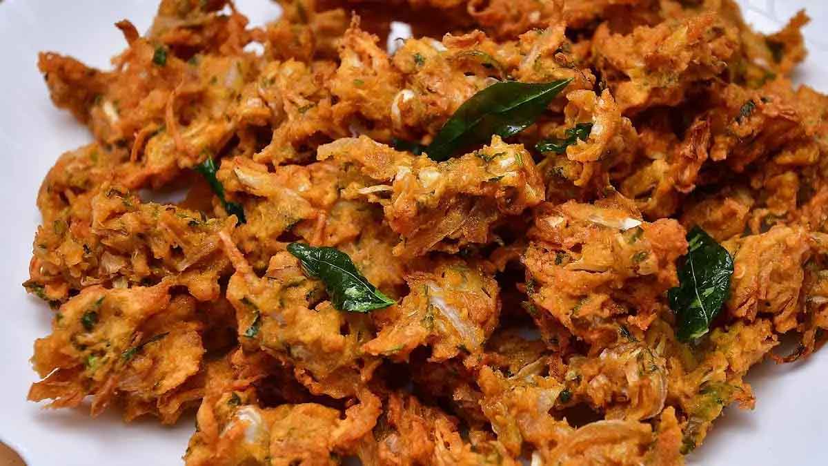 cabbage onion pakoda make like this 