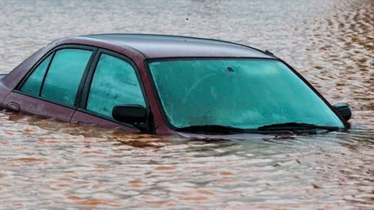 how to claim insurance if your car has been hit by floods 