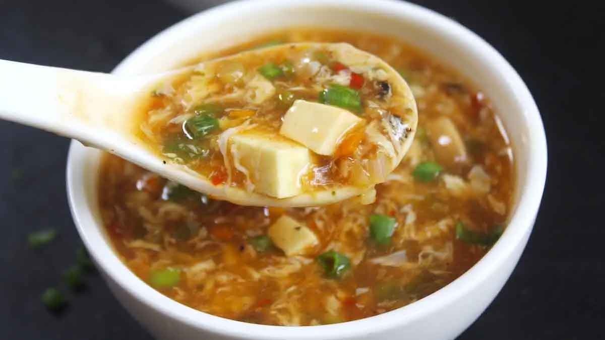 make chicken soup like this and drink it will reduce many problems 