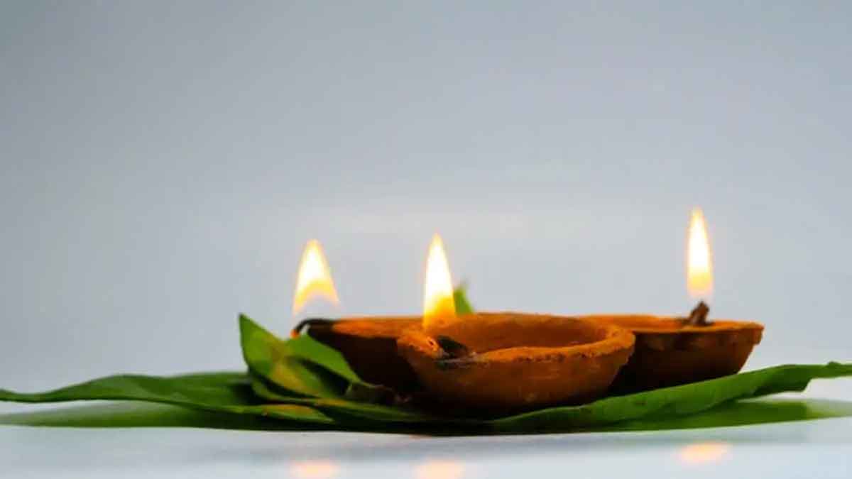 put deepam like this you will never get obstacles in your work 