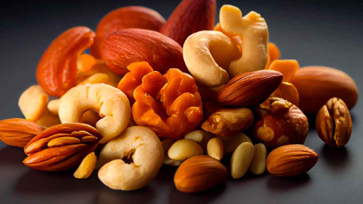 eating too much dry fruits in winter is not healthy 