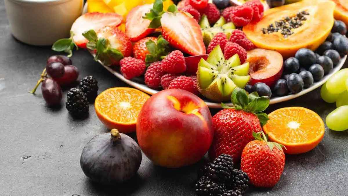 do not take these fruits on empty stomach 