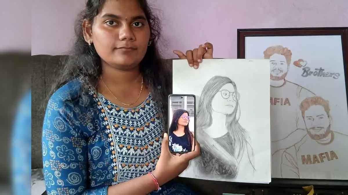 this girl earning good income with pencil art 