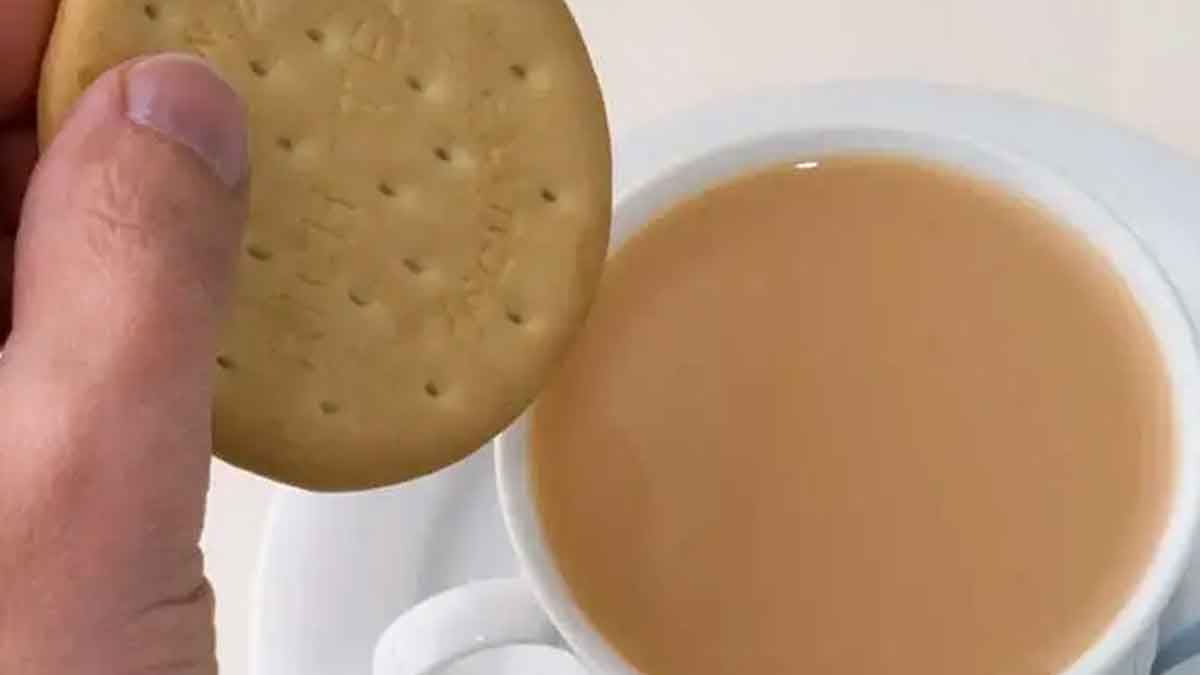 biscuits dunking in tea when it is started 