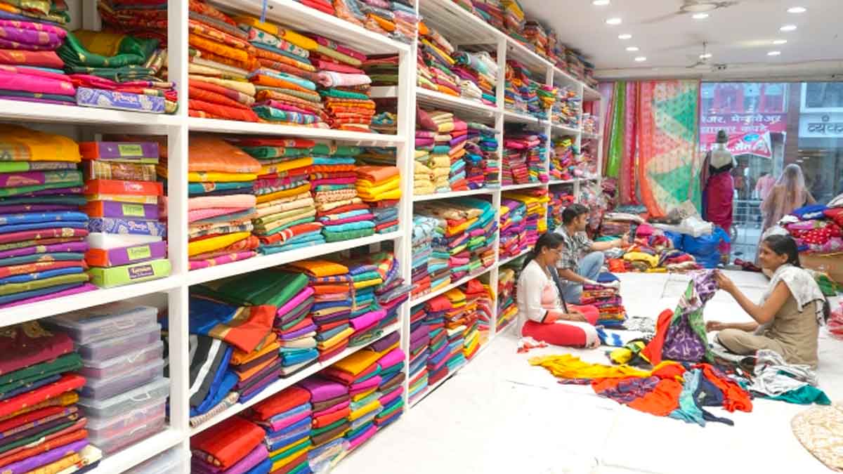 you can earn good income with cloth shop 