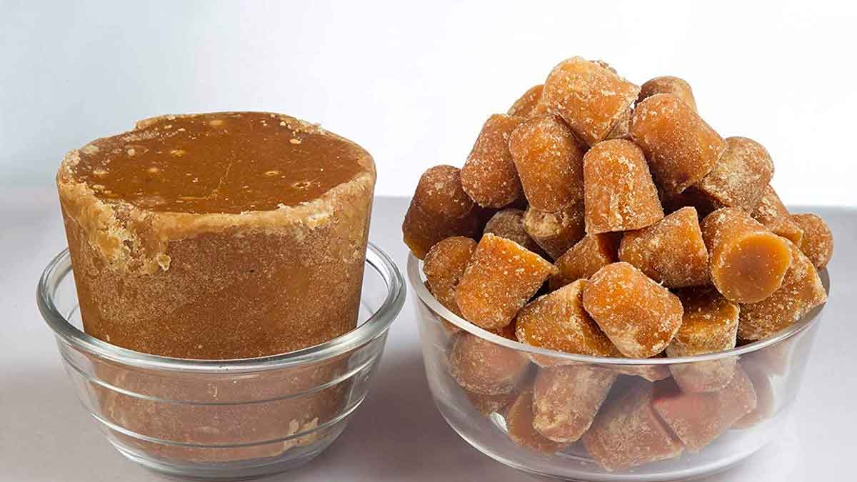 jaggery is very beneficial for these health problems 