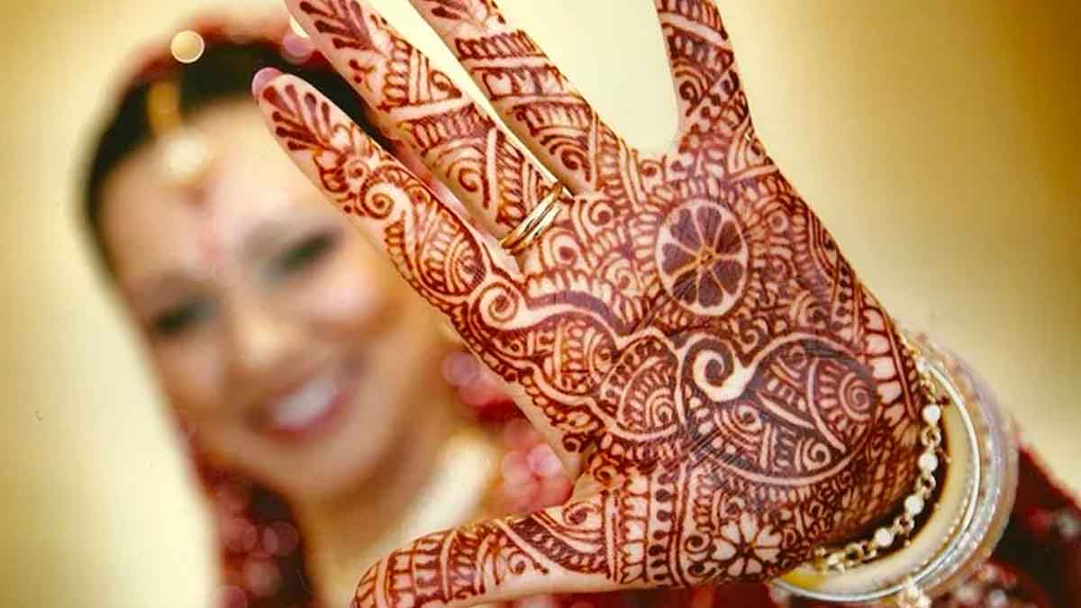 follow these tips to remove mehendi stains 