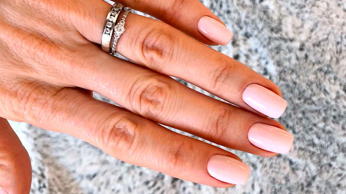 how to get a perfect nail shape 