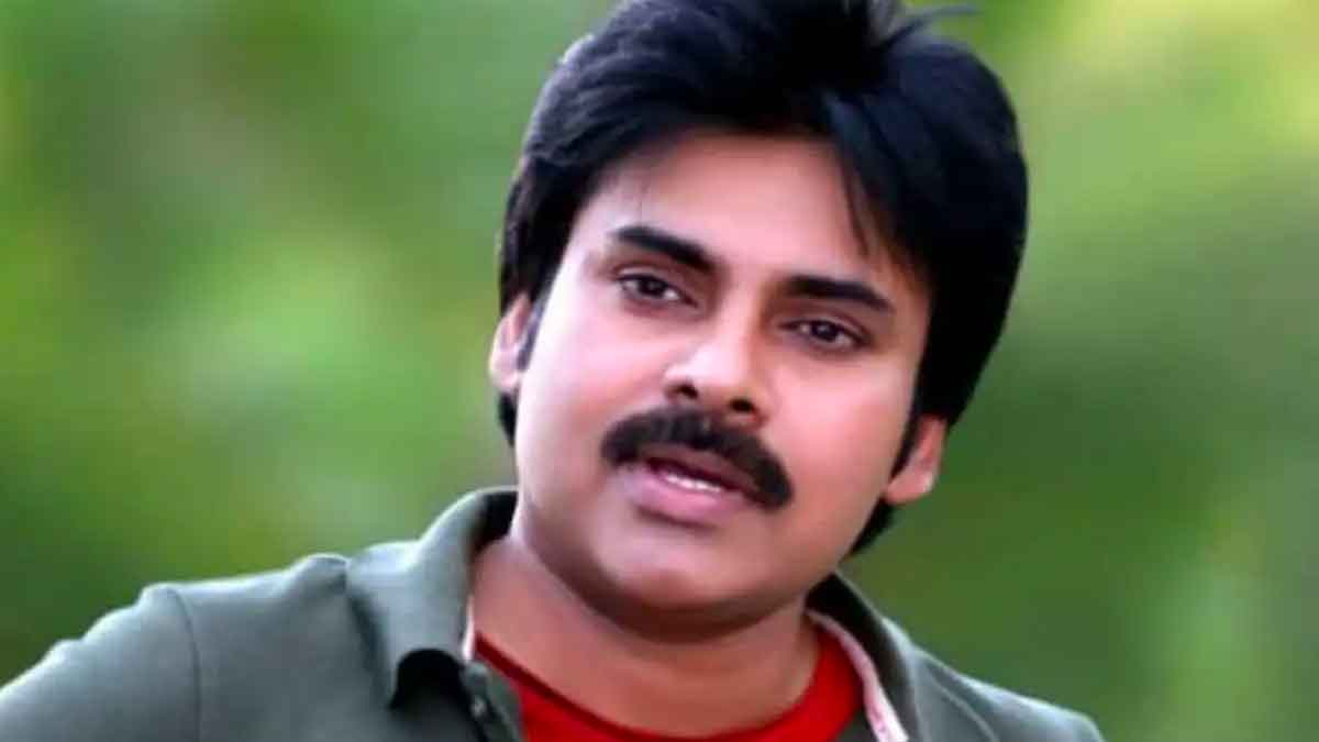 pawan kalyan reportedly in love with amisha patel before renu desai 