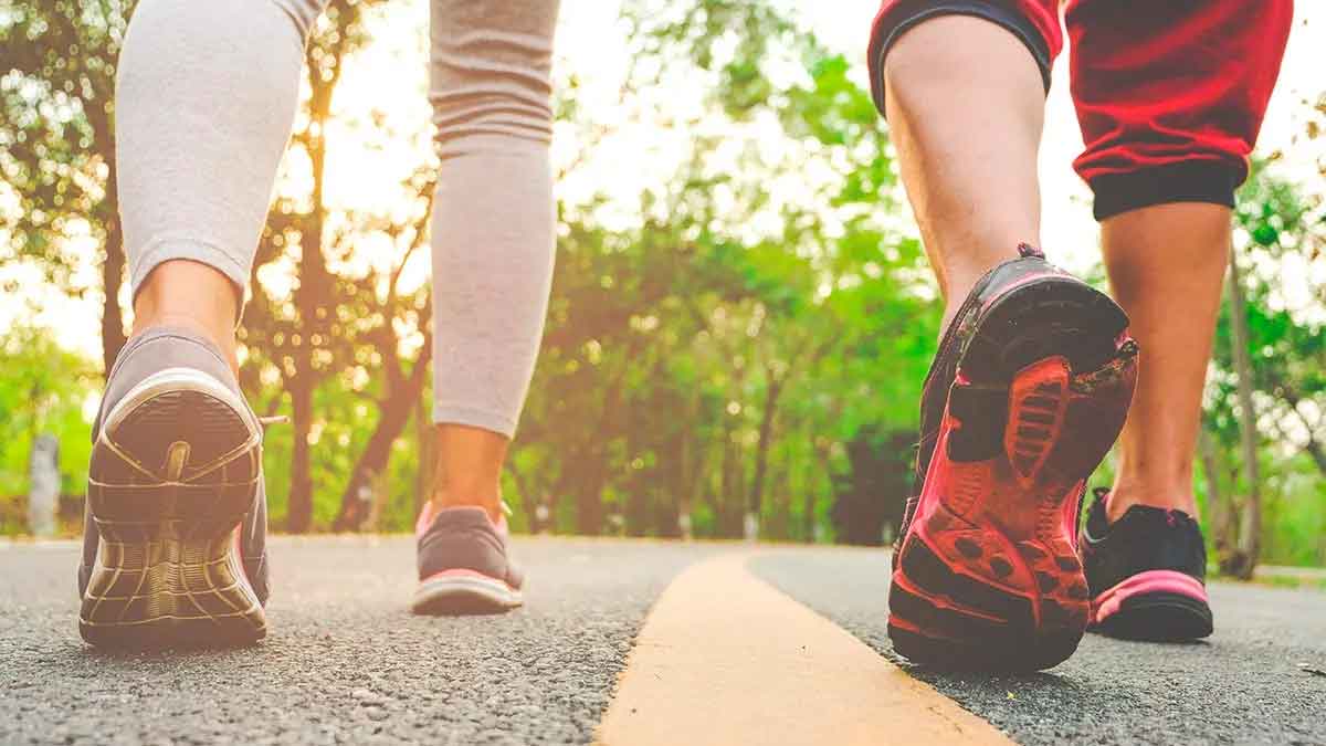 many wonderful health benefits of walking daily 