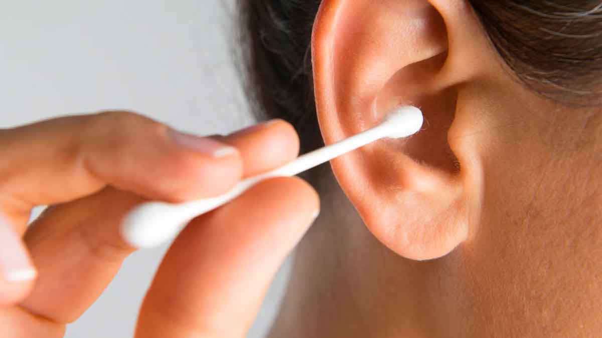 how to clean ears without using cotton buds 