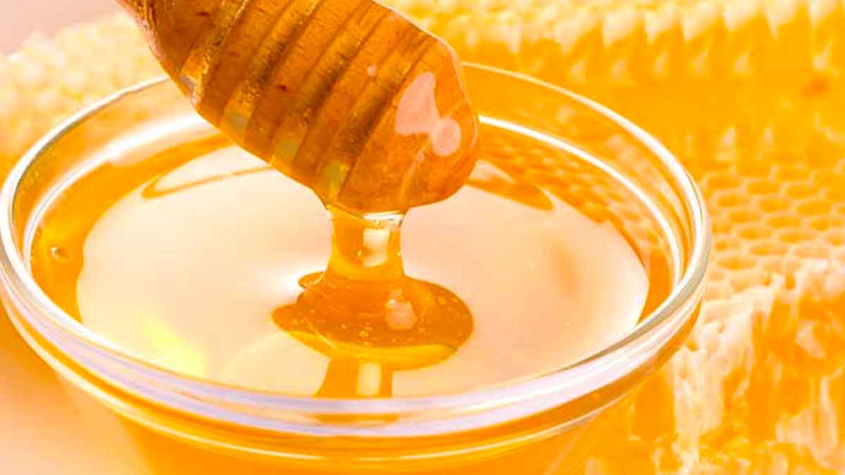 here it is how you can reduce over weight with honey 