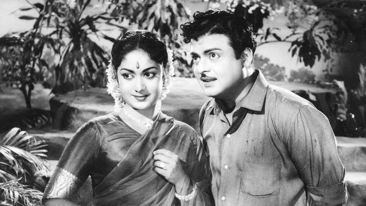 why ntr and anr not given anything to savitri in her last days 