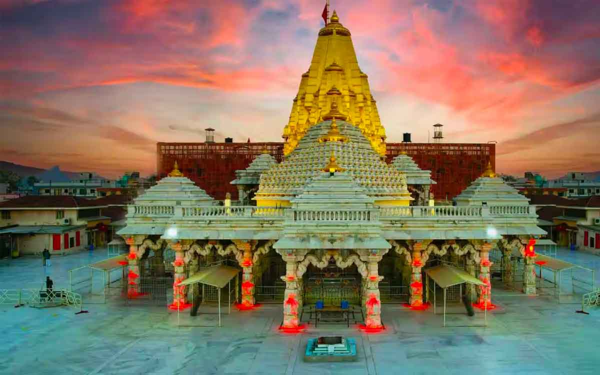 ambaji temple in gujarat you must close eyes while visiting this temple 