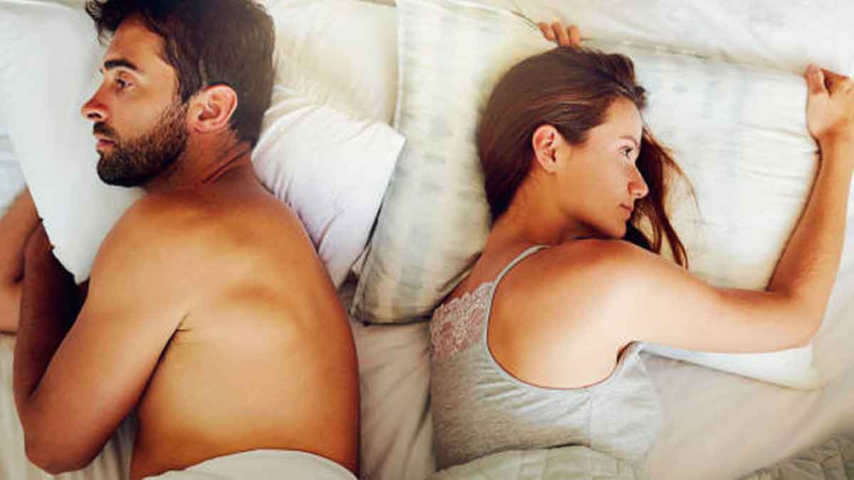 couple not doing sex at least weekly once 