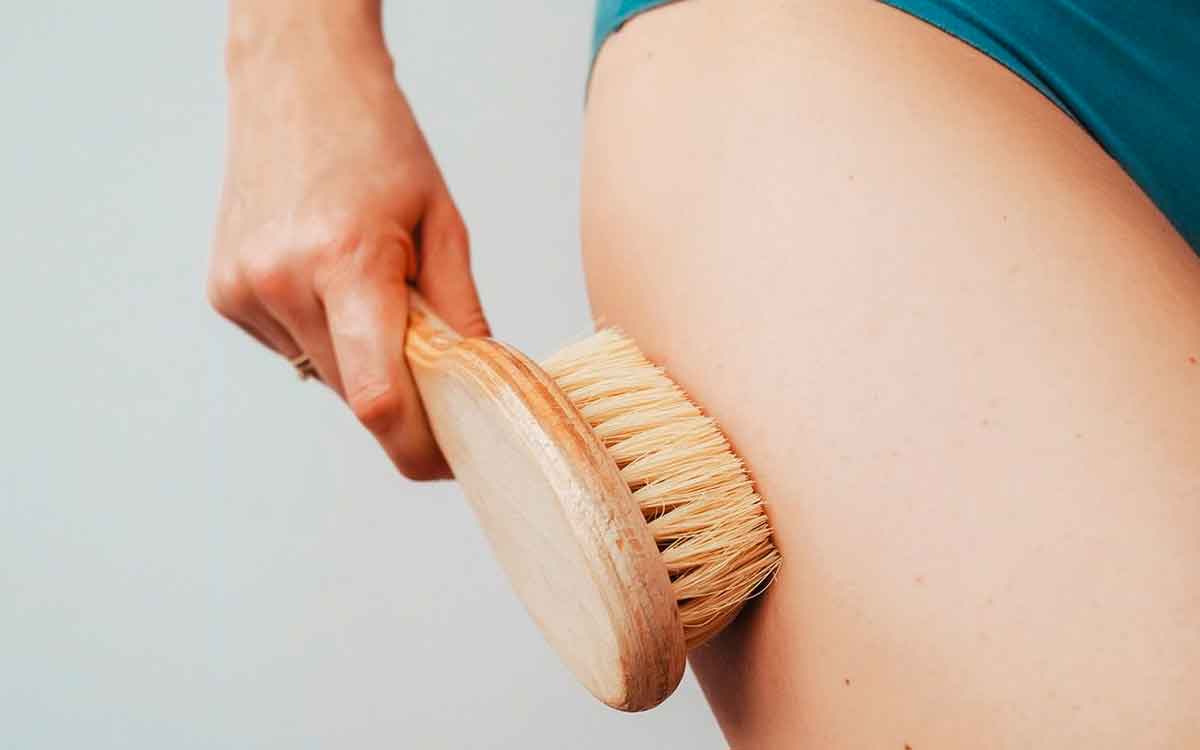 do you know what is dry brushing and what are its benefits 