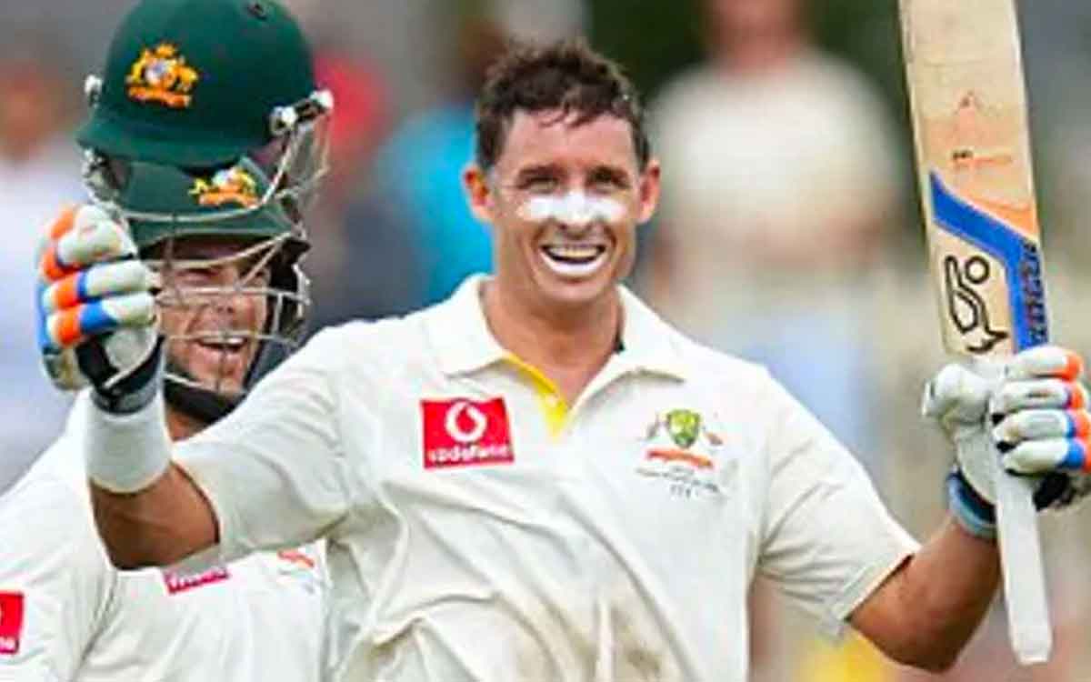 why cricketers apply white lotion on their face 