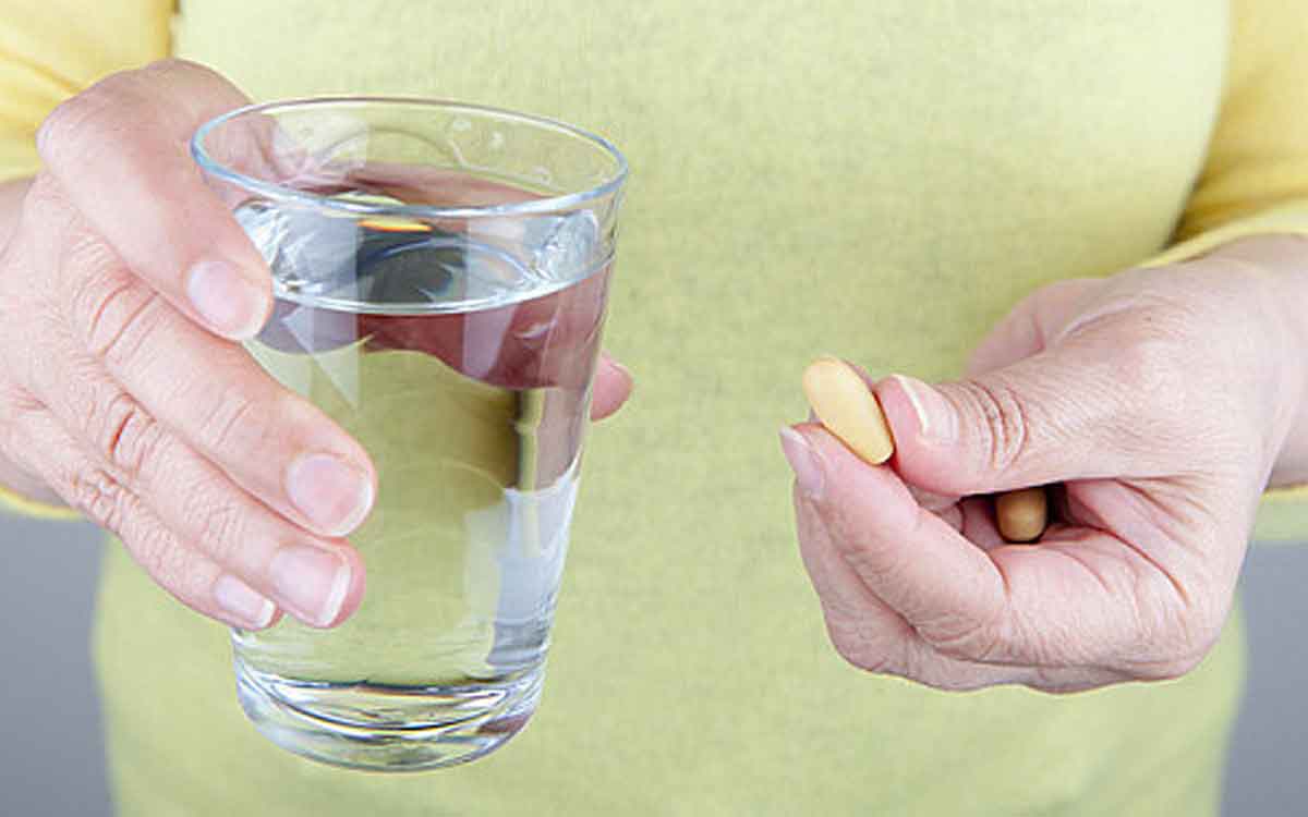 if you are swallowing tablet you must drink water know why 