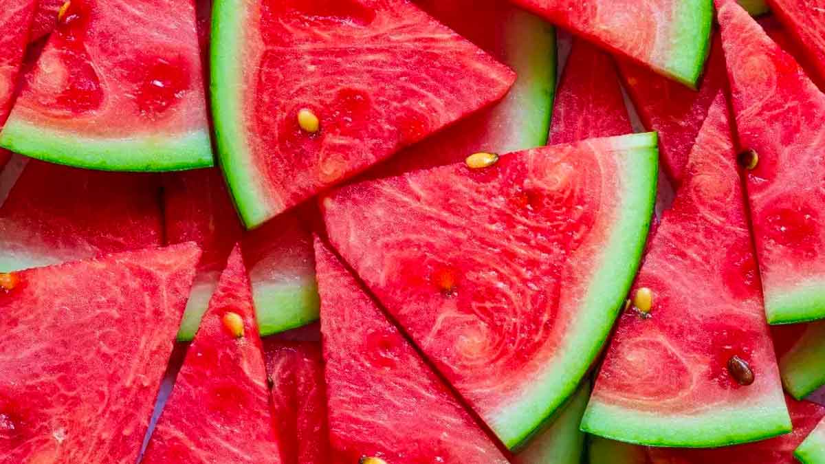 if you are eating watermelon in summer then know this 