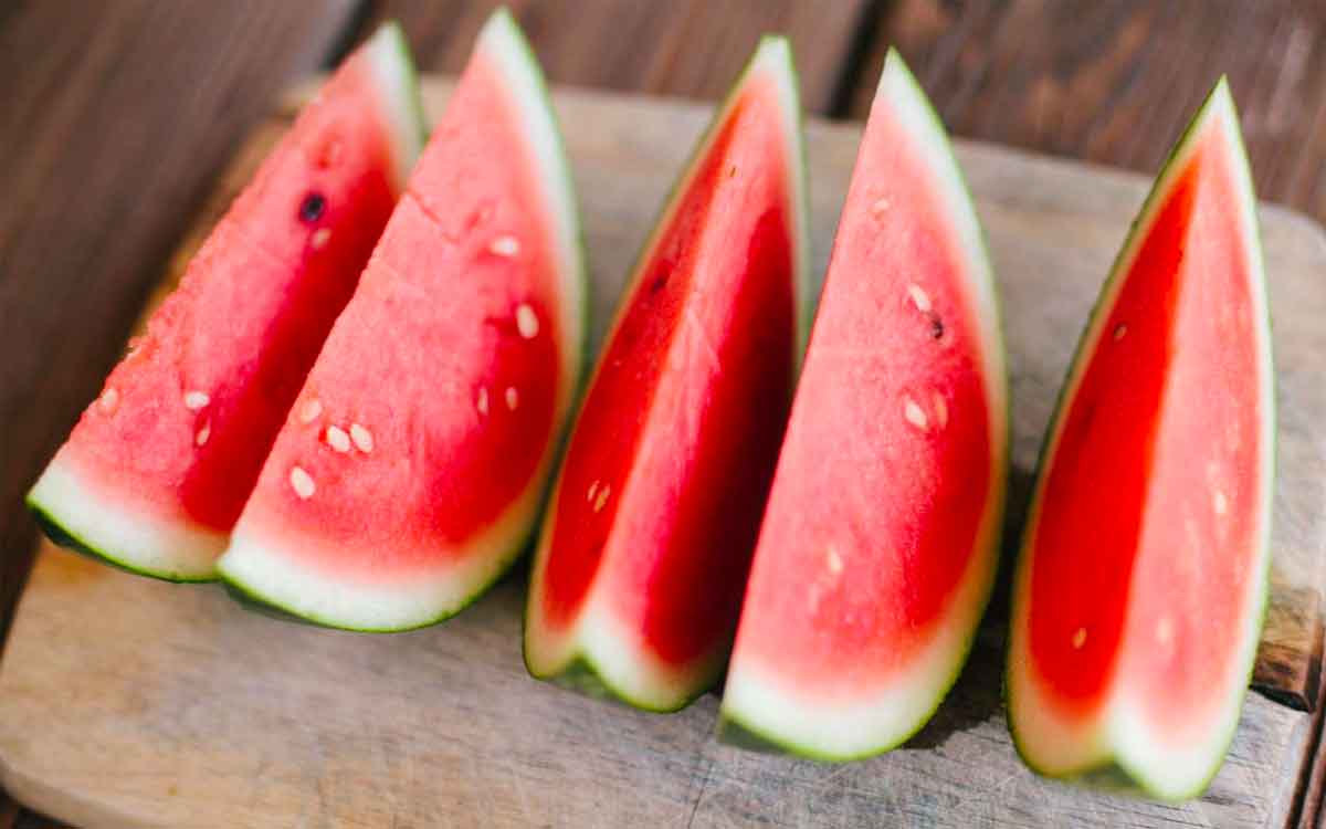 we should definitely take watermelon in summer know why 