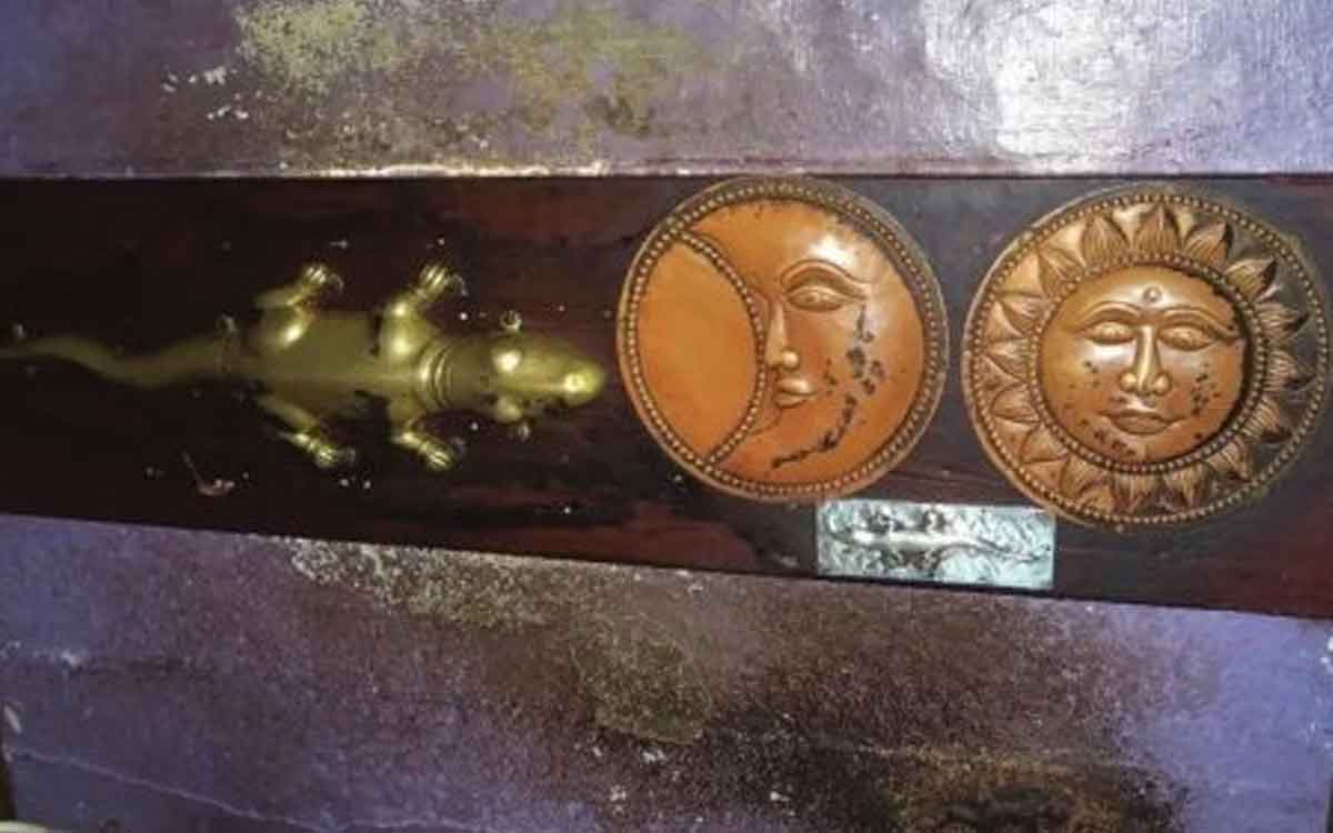 what is the story behind bangaru balli 