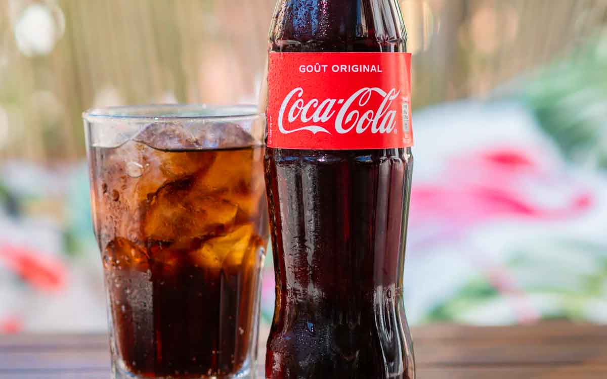 what is the history of coca cola and how its made 