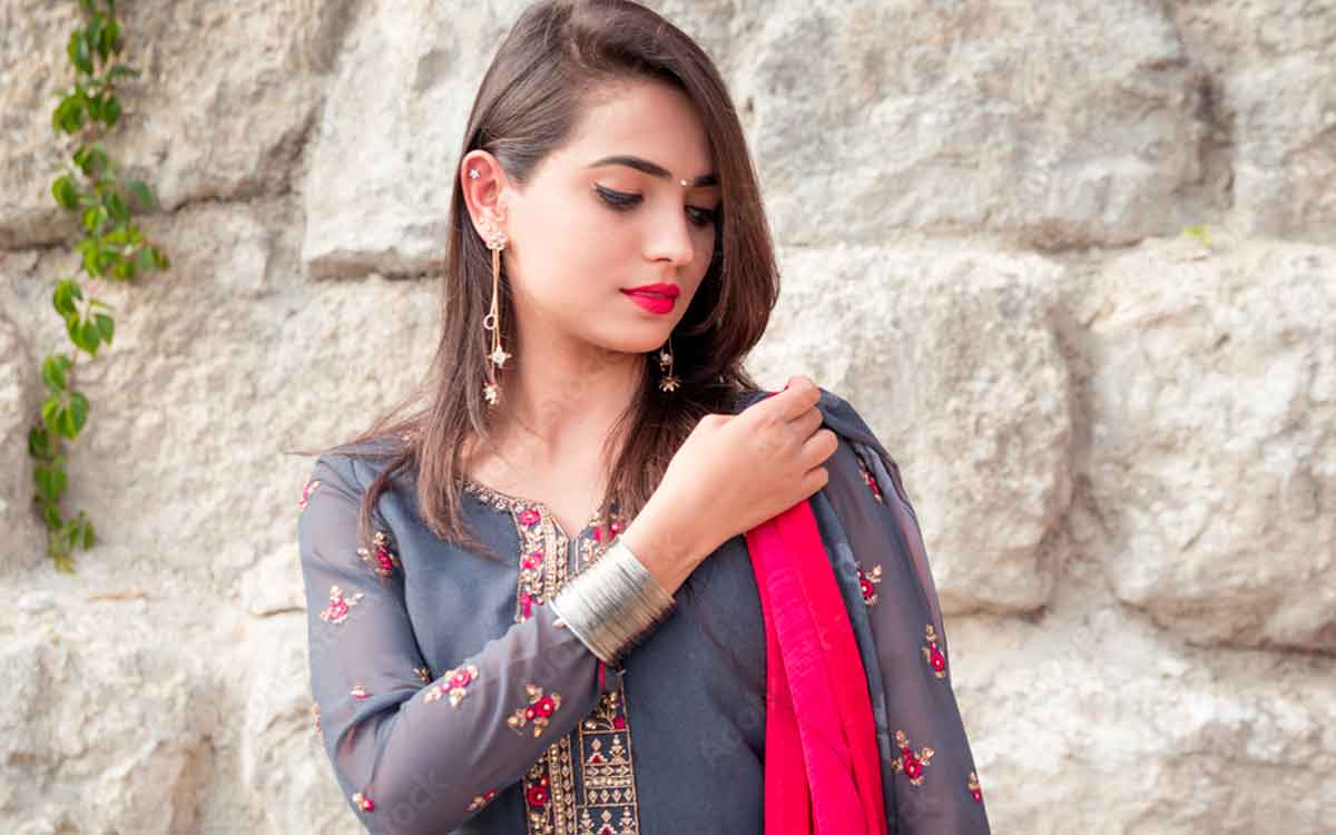 girls will do these mistakes in their life know about them 