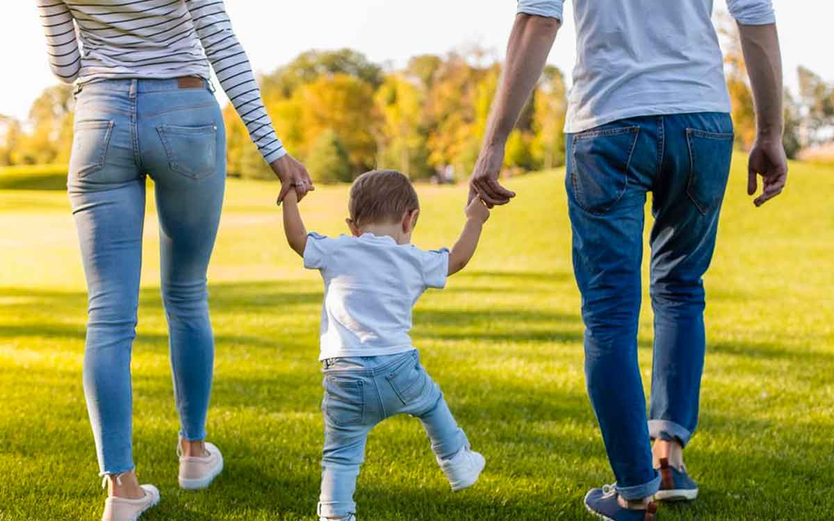 parents must follow these parenting tips for their kids 