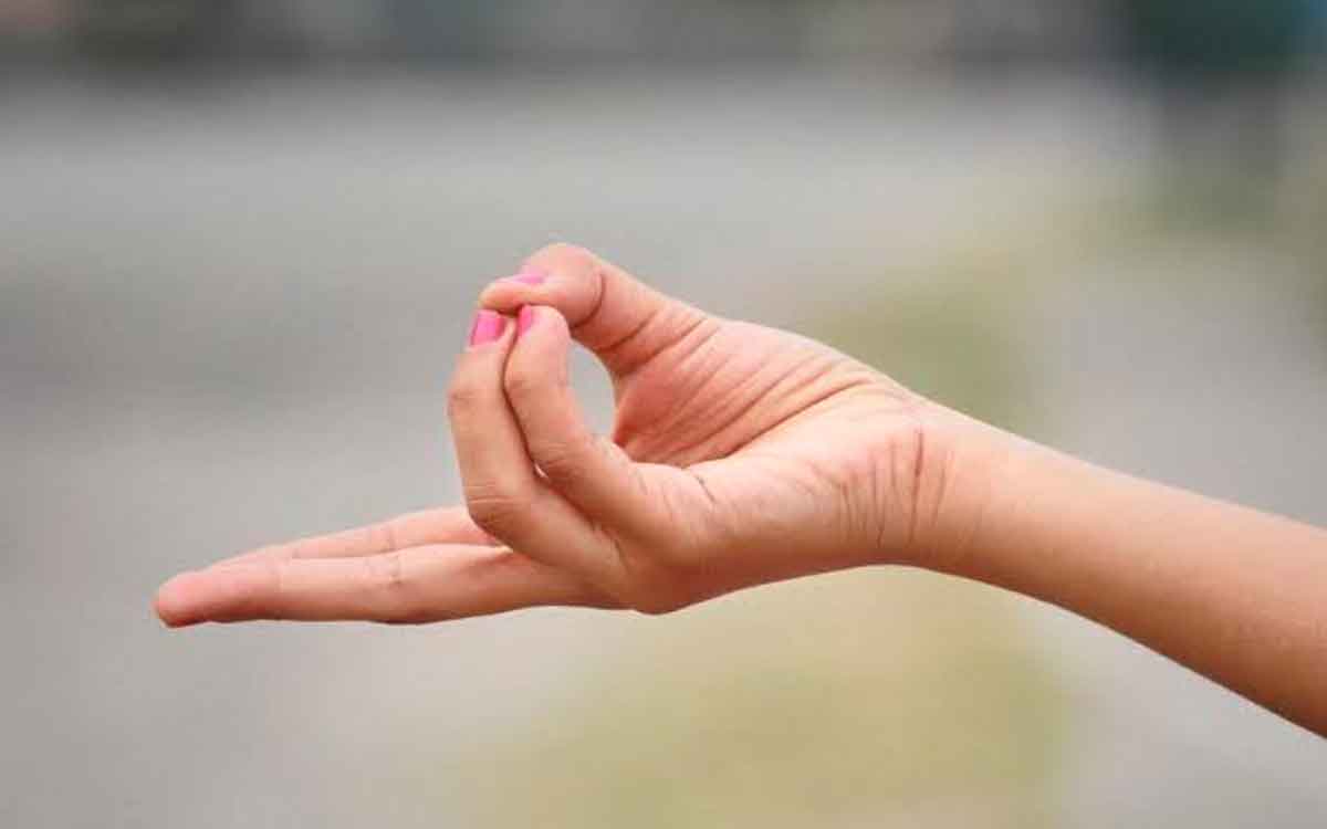 do prana mudra like this to improve thyroid levels 