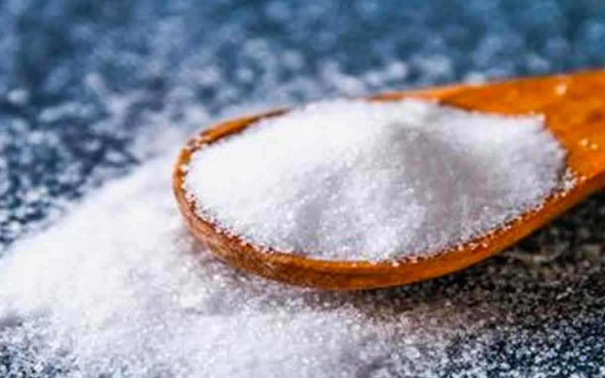 men and women face these problems if they take salt excessively 