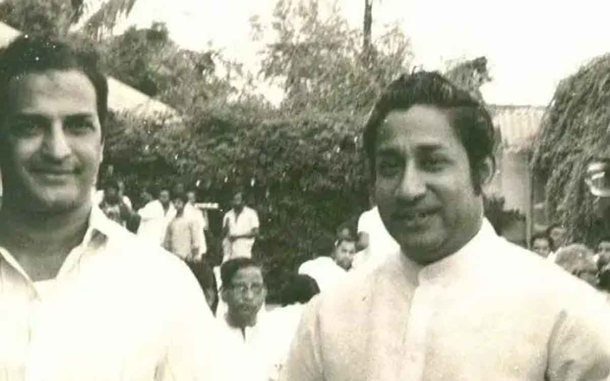 this is the only actress that acted with sr ntr as heroine and grand daughter 