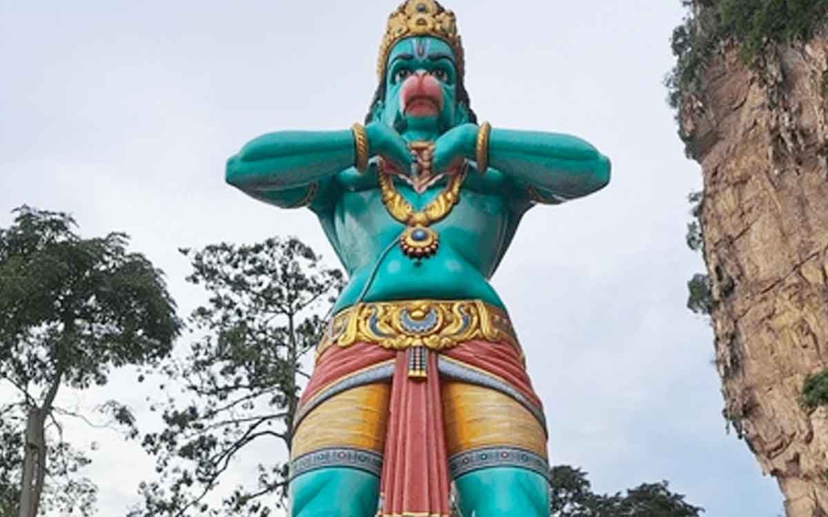 how many pradakshina we have to do in lord hanuman temple 