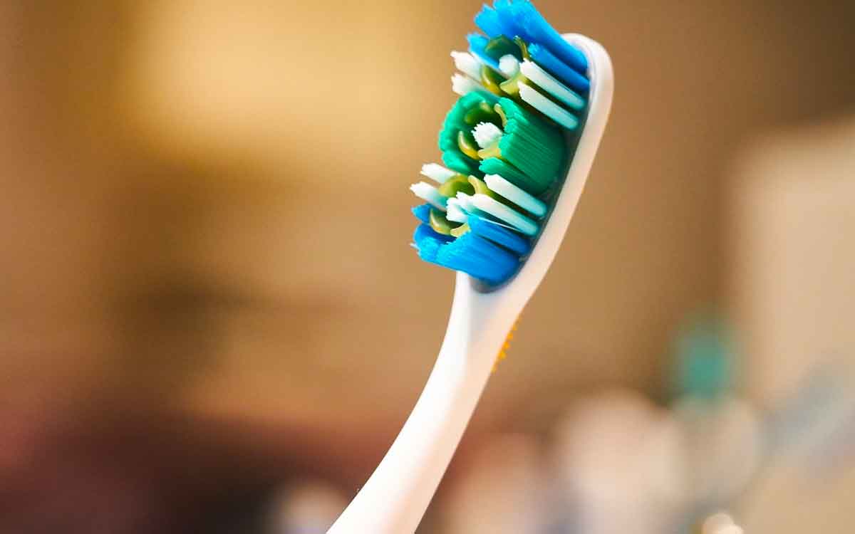 you must change your tooth brush after illness know why 