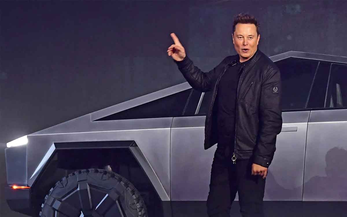 can we call elon musk a great scientist or a business man 
