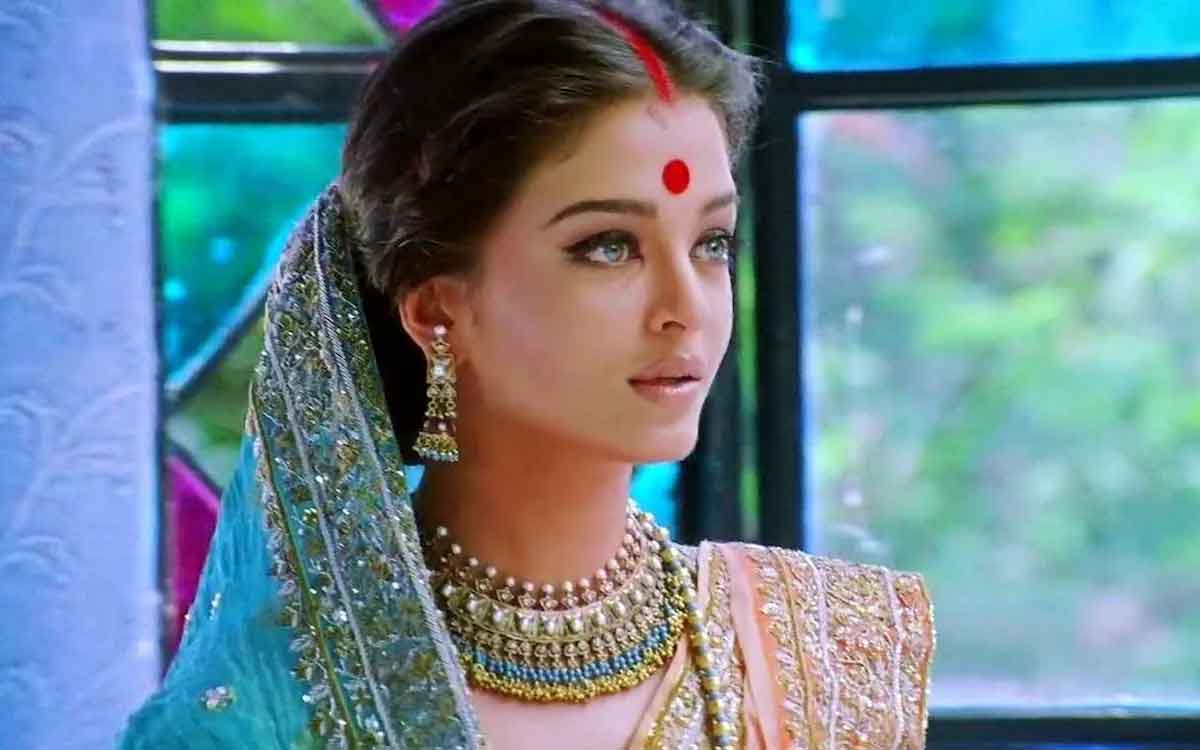 why we wear sindhur on forehead 